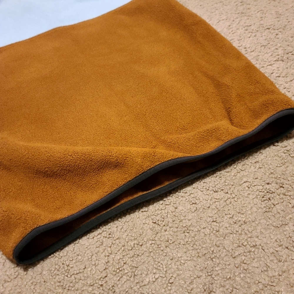 Wms S, Patagonia Synchilla Light Blue and Amber Fleece Pullover - Picture 8 of 8